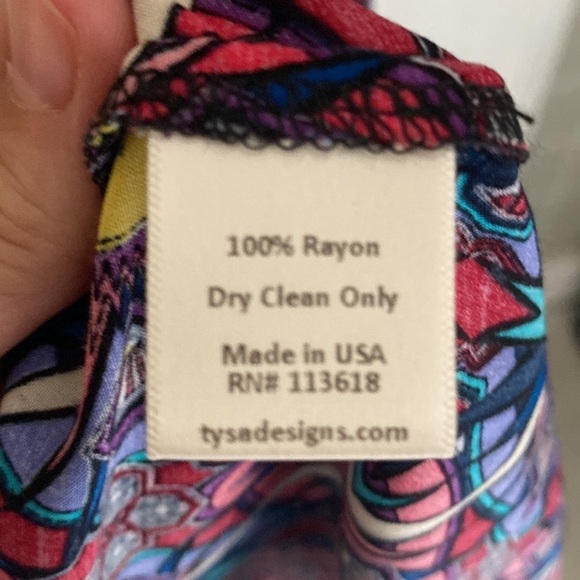 TYSA Long Perfect Adjustable Strap Rayon Maxi Dress in Bold Geometric Print - S - Picture 7 of 7